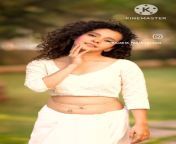 Prajakta Parab - Curly haired petite beauty showing her sexy navel from prajakta mali sexy navel