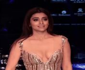 ShriyaSaran?.... Deep Cleavage Show And perfect lips for a bj? from muslim kashmiri girl blue film sexiest deep cleavage show mujra