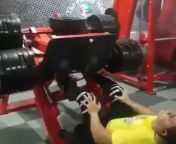 [50/50] leg press flexing goes wrong (NSFW) &#124; crab dancing by the sea side (SFW) from leg press lift
