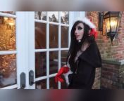 CHRISTMAS HOUSE TOUR 2022 video in a nutshell, so no one else has to damage their braincells watching this. from my priya 2022 video